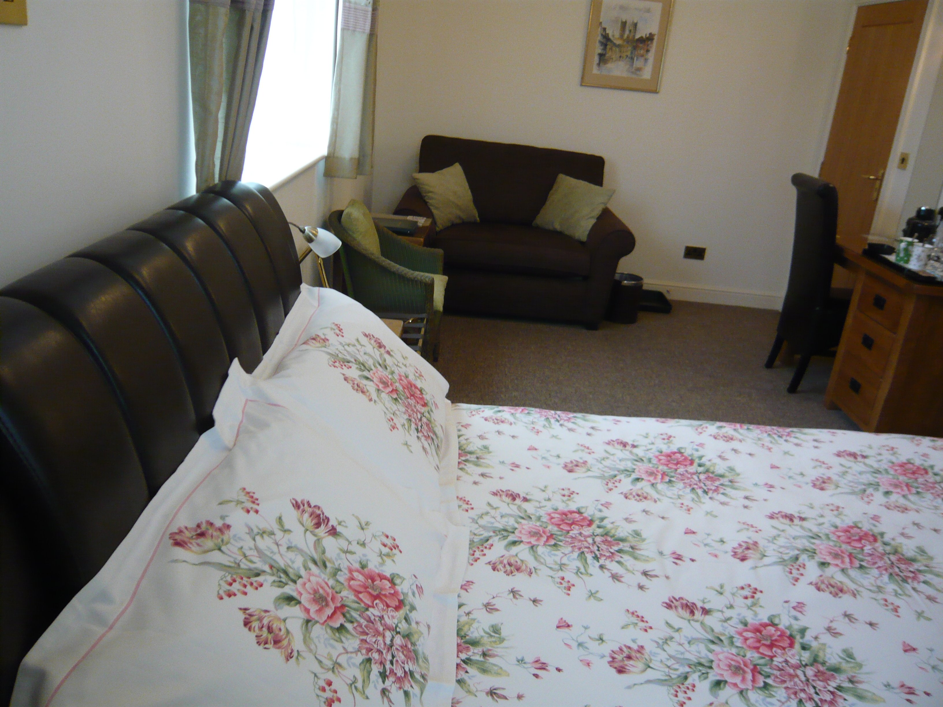 suite 1 double bedroom with sofa bed Redhouse Farm Bed & Breakfast, Lincolnshire