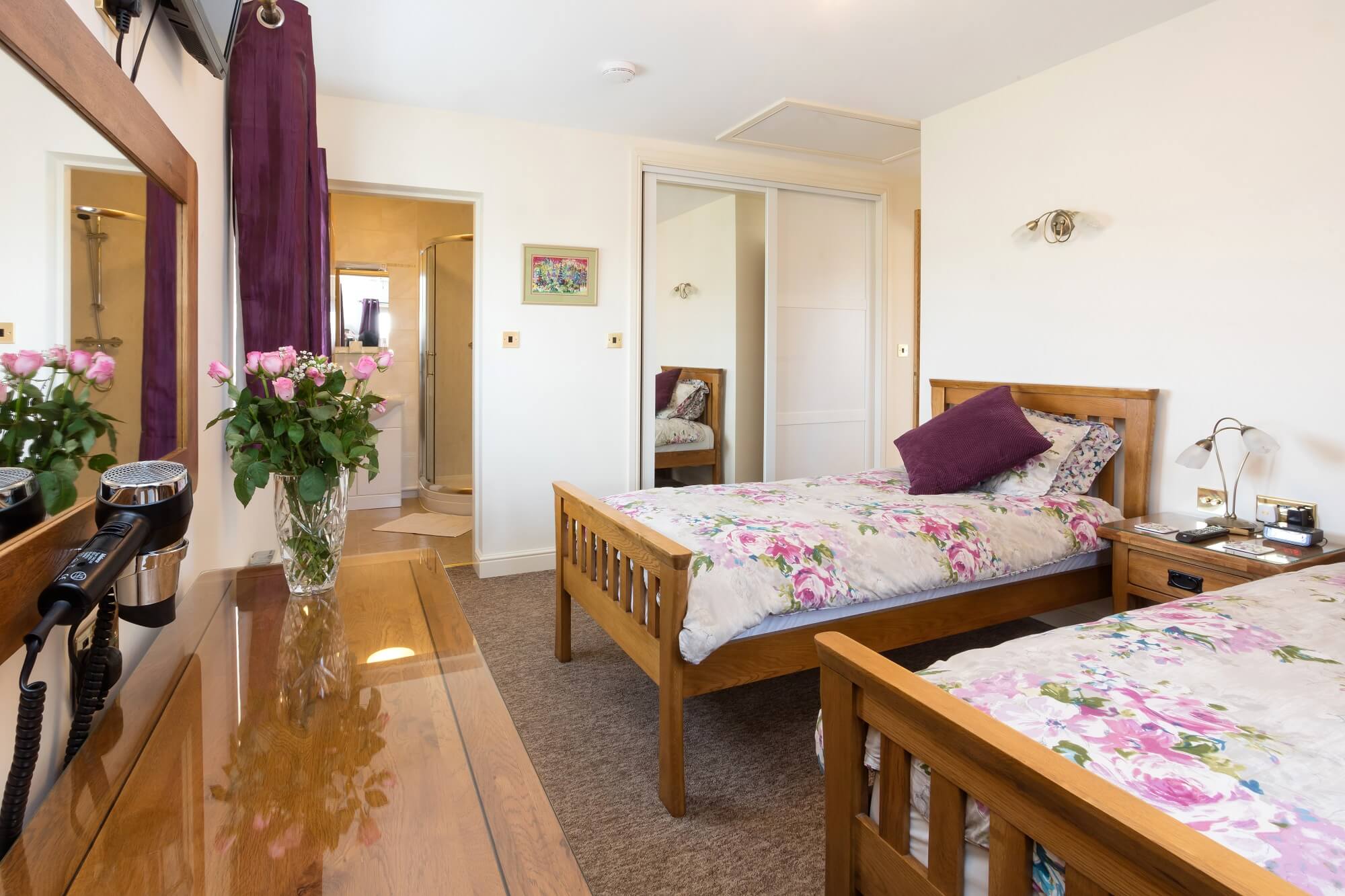 Suite 2- twin room Redhouse Farm Bed & Breakfast, Lincolnshire